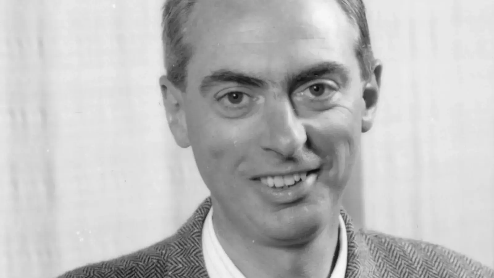 B&W photo of Steuart Henderson