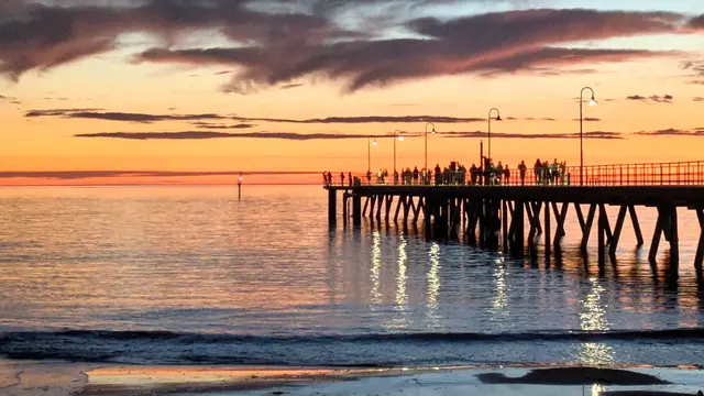 Sunset at Glenelg jetty
